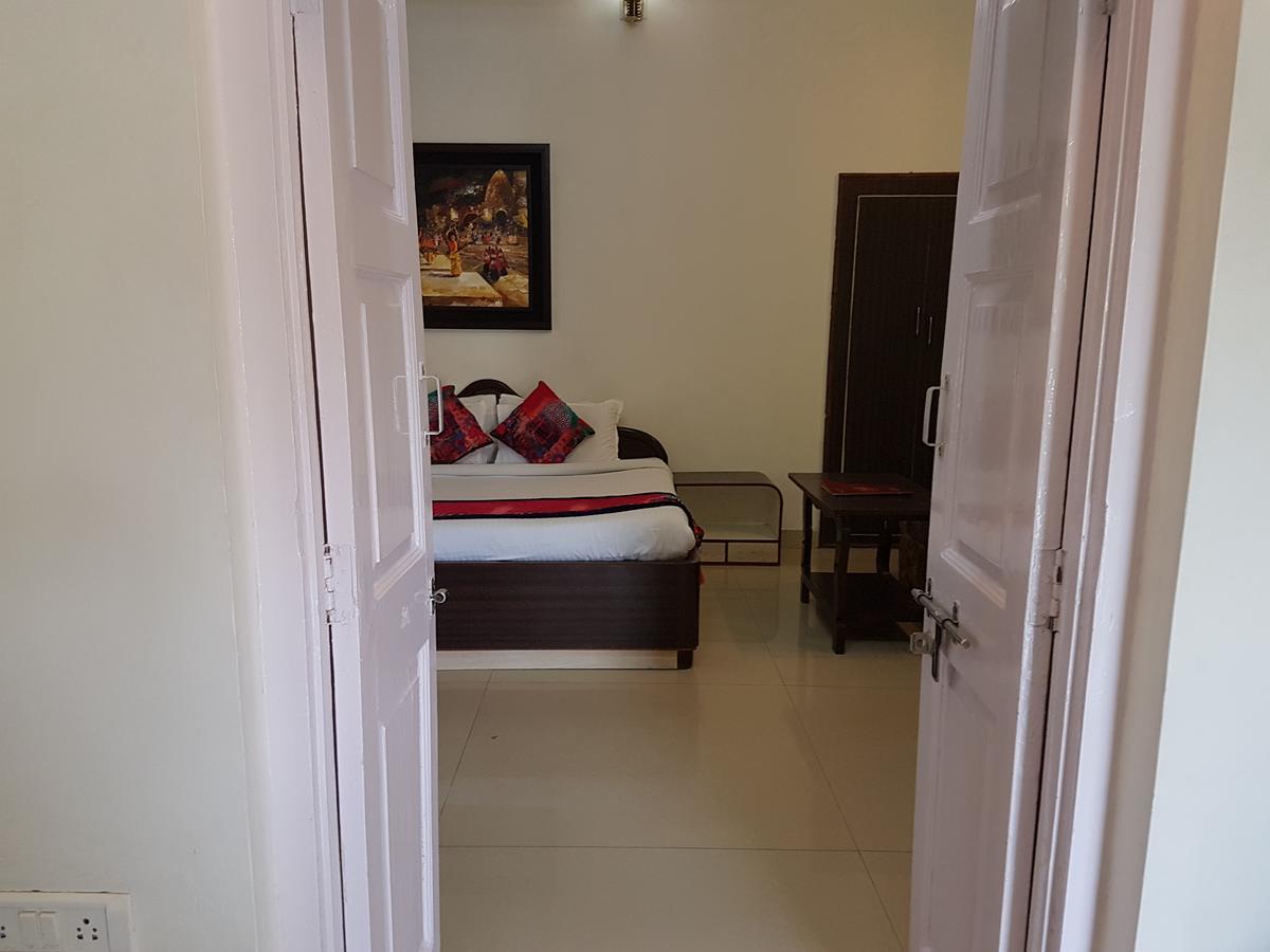 Hotel Karnavati Mount Abu Bagian luar foto