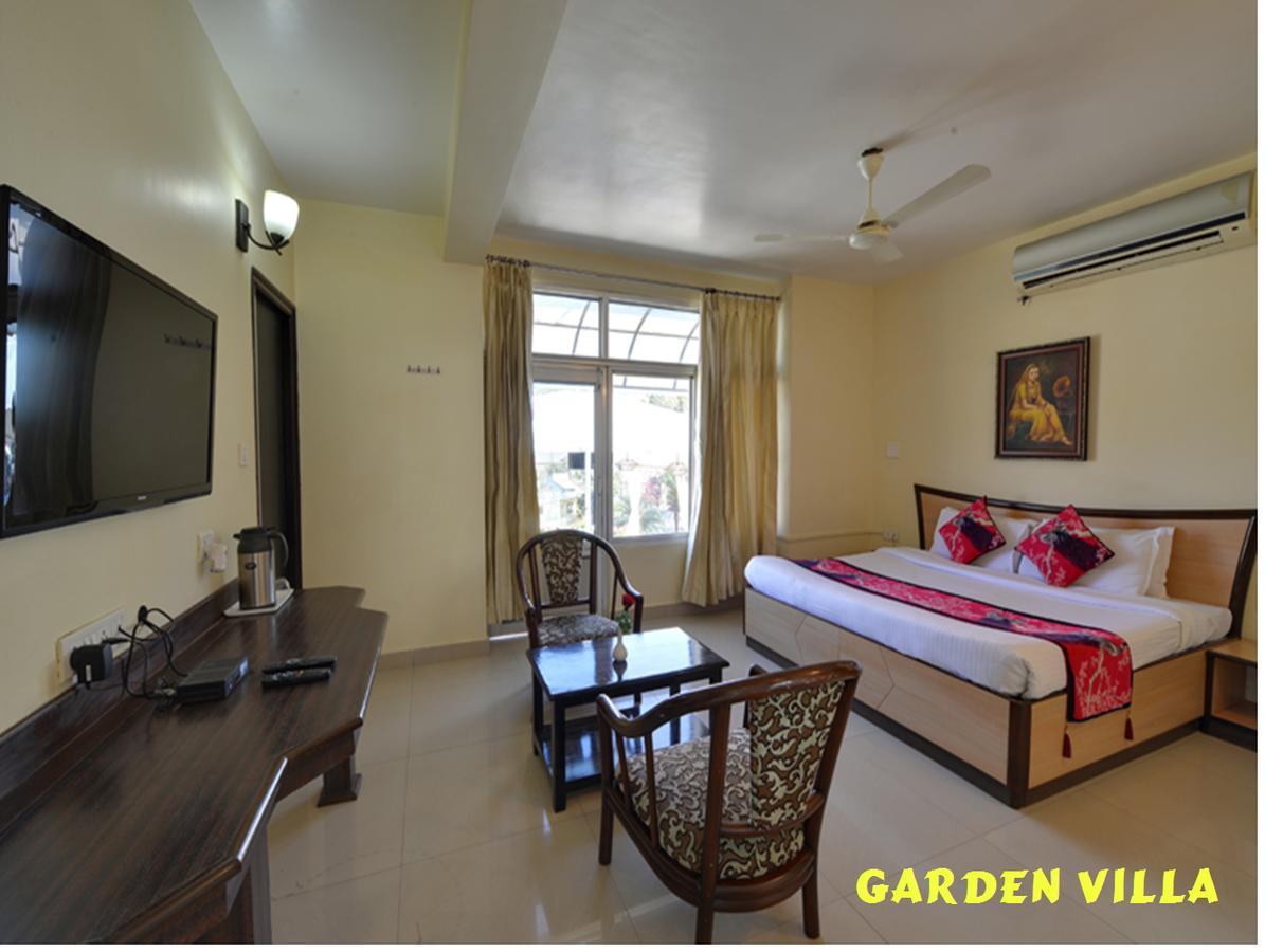 Hotel Karnavati Mount Abu Bagian luar foto