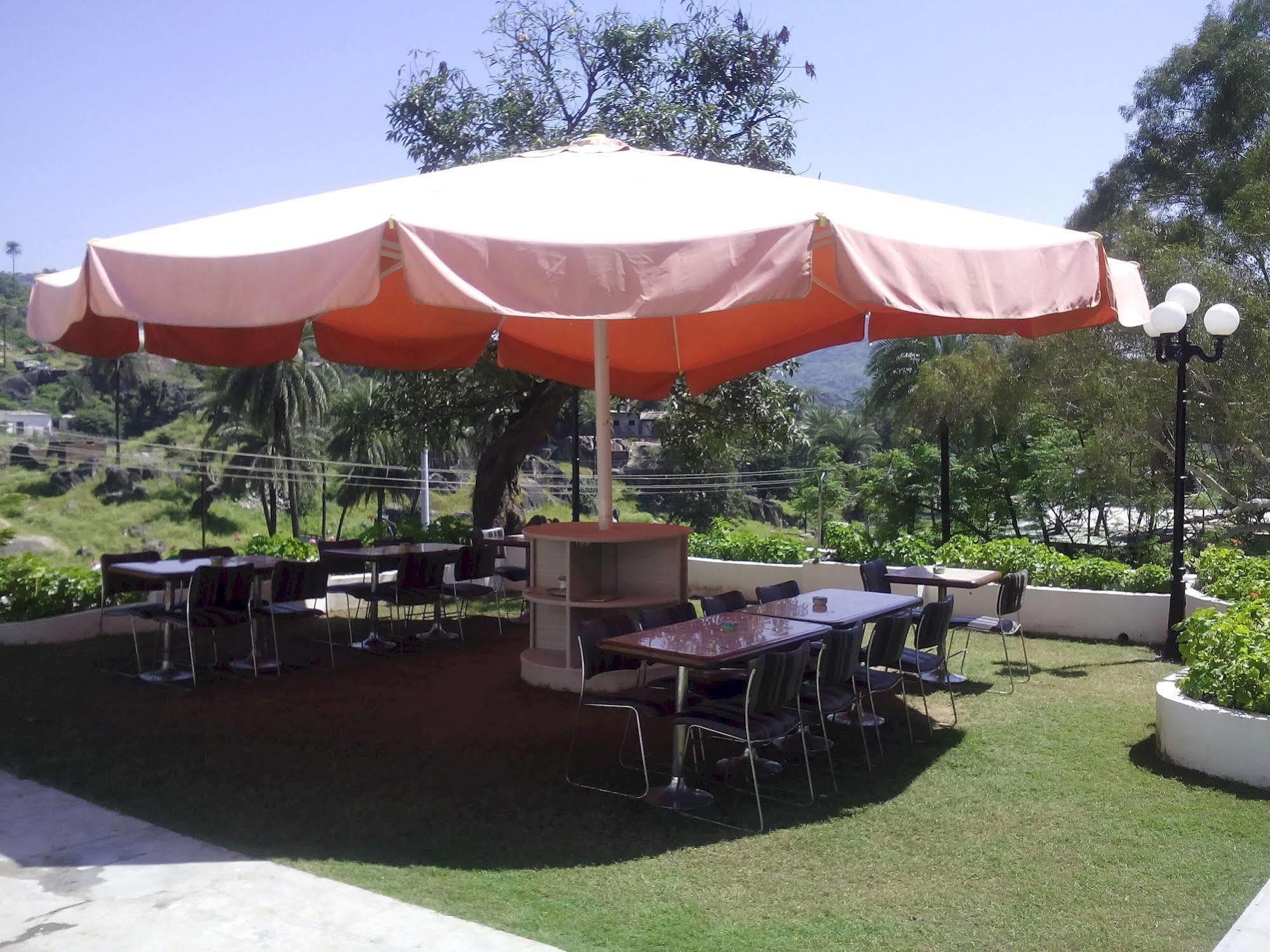 Hotel Karnavati Mount Abu Bagian luar foto